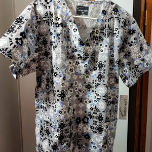 Women's nurse scrub top